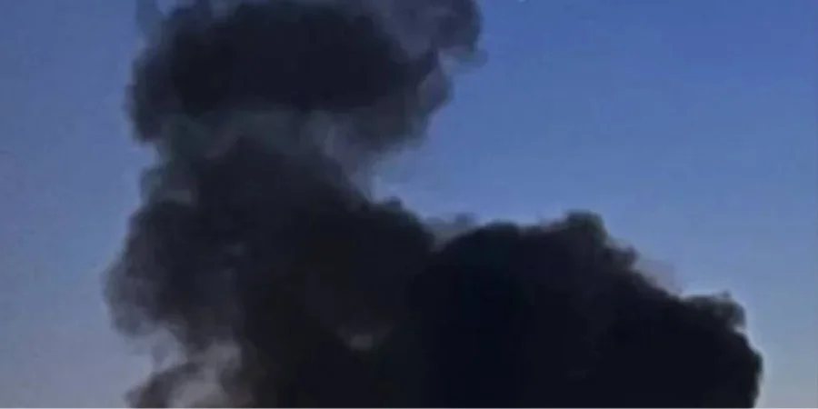 У Харкові російський дрон влучив у АЗС, спалахнула пожежа