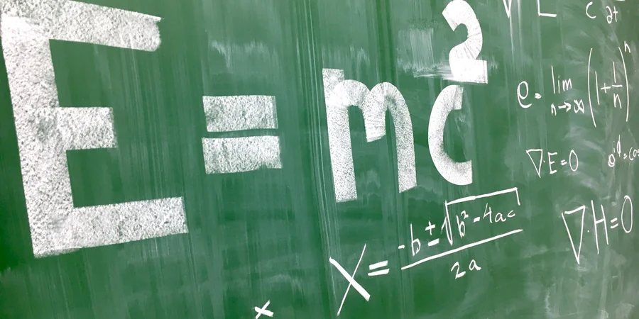 Математики з Каліфорнії пропонують пояснити прискорене розширення Всесвіту без темної енергії
