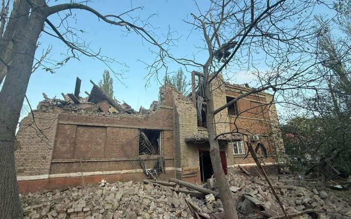 Росіяни авіаударом по Краматорську вбили людину, шестеро поранені