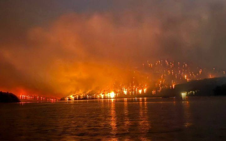 Джордж і Амаль Клуні евакуювалися з дому у Франції через масштабні лісові пожежі