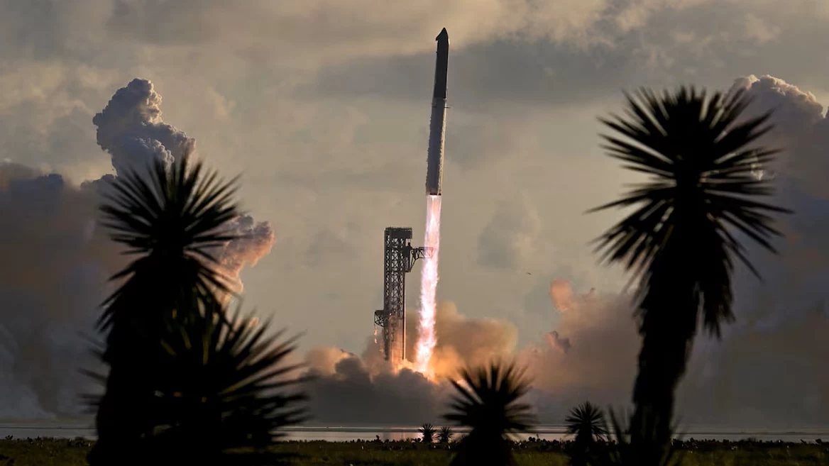 Starship від SpaceX уперше вийшов на орбіту та вивів 26 супутників Starlink