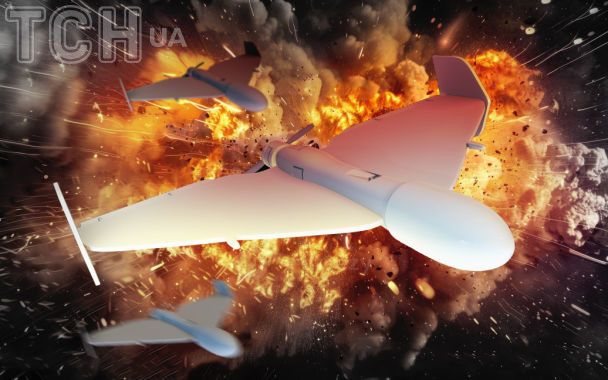 Російська атака пошкодила підприємство на Київщині, виникла пожежа