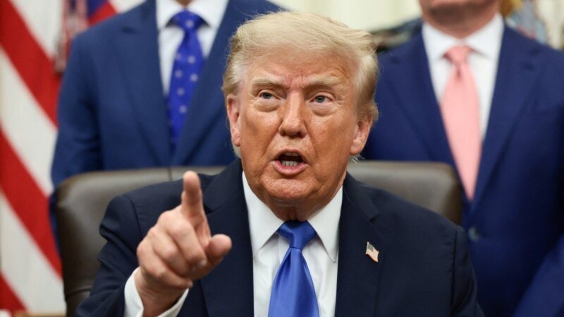 Трамп готовий до саміту з Путіним лише після укладення мирної угоди