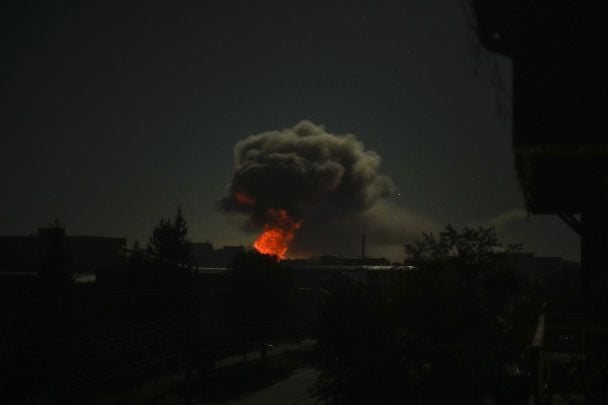 Росія атакувала Київ дронами: влучання в Оболонському та Солом'янському районах, пожежі